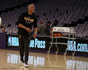 很抢手！尼克斯有意邀请前湖人助教菲尔汉迪