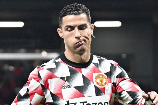 yl7703永利-葡媒：葡萄牙队不该再围绕C罗打 他该为团队奉献