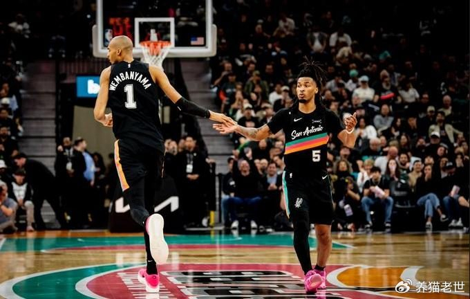 申京准三双完爆文班亚马，杜兰特18+4+7探花郎暴走，火箭复仇马刺|凯文·杜兰特|圣安东尼奥马刺队|俄克拉荷马雷霆队|明尼苏达森林狼队|阿尔佩伦-申京_新浪体育_新浪新闻