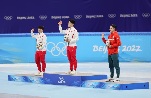 yl7703永利-男子1000米“抓马”频出 任子威刘少昂如何看判罚？